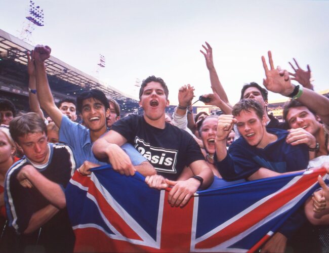 “Britpop Summer” de Oasis: explorando la nostalgia de la masculinidad y la heterosexualidad