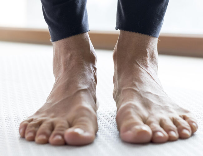 Fortalecer los pies: consejos para mejorar el movimiento corporal con salud podológica
